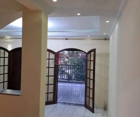 CASA À VENDA, BAIRRO JARDIM CAÇULA, JUNDIAÍ