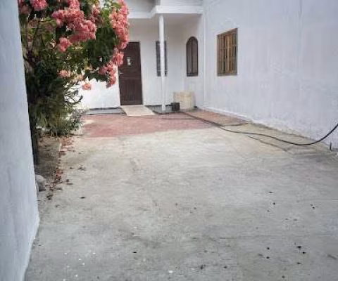 Casa com 3 dormitórios à venda por R$ 180.000,00 - Santa Cruz - Rio de Janeiro/RJ