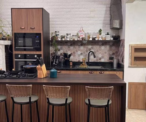 Triplex com 3 quartos no Guaira, próximo ao Shopping Palladium