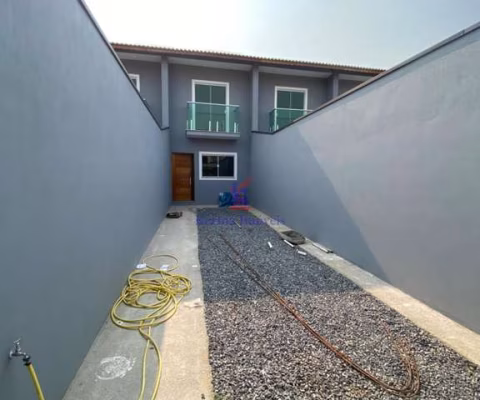 Casa sobrado em Jardim Rio Negro, Itaquaquecetuba: 82m², 2 dorms, 2 banh. à venda por R$ 380.000. Confira!