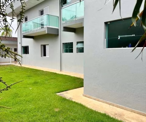 Casa Alto Padrão com 05 quartos suítes no Centro em Ubatuba