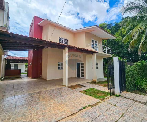 Casa Duplex com 4 Suítes e 265m² à R$900.000 na Ponta Negra
