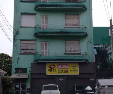Prédio com Loja  e  3 apartamentos - 470.08m²,  Floresta
