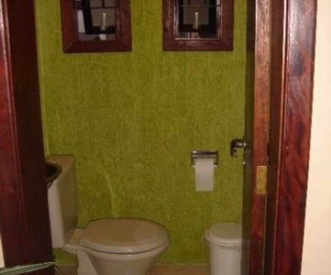 Casa para Venda - 500m², 4 dormitórios, sendo 1 suites, 1 vaga - Imperial Parque