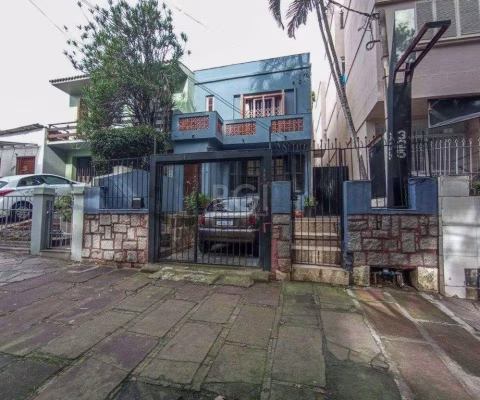 Casa para Venda - 88m², 3 dormitórios, sendo 1 suites, 1 vaga - Auxiliadora