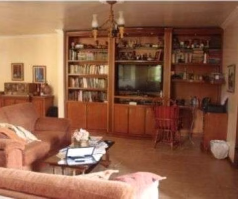 Casa para Venda - 150m², 3 dormitórios, sendo 1 suites, Cavalhada