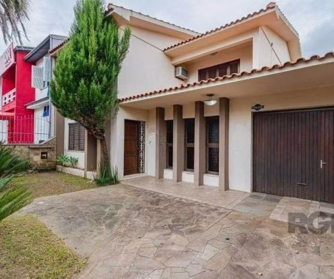Casa à Venda no bairro Marechal Rondon em Canoas