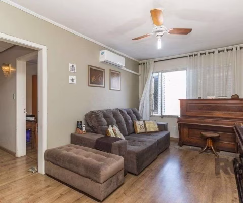 Cobertura 150m² - 3 dormitórios, 2 vagas no bairro Petrópolis