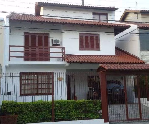 Sobrado para Venda - 158m², 3 dormitórios, sendo 1 suites, 2 vagas - Espirito Santo