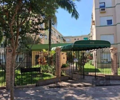 Apartamento em Porto Alegre, no bairro Tristeza, com 1 dormitório(s), e 1 banheiros, à venda.