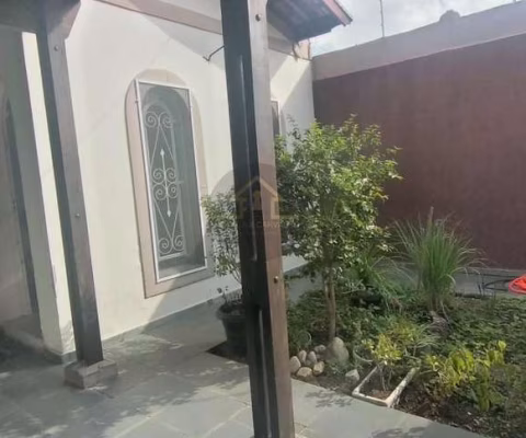 Casa para Venda em Taubaté, Centro, 2 dormitórios, 1 banheiro, 1 vaga