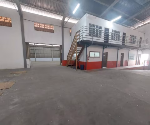 Barracão / Galpão / Depósito para alugar na Serraria, São José 
