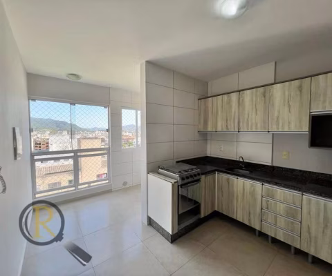 Apartamento com 2 dormitórios localizado a 400 metros do Fórum