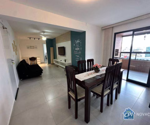 Apartamento PORTEIRA FECHADA com 2 Quartos no Canto do Forte em Praia Grande/SP