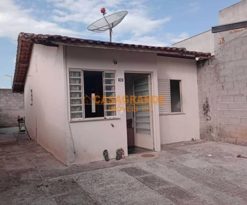 Casa com 2 quartos com 42 metros quadrados no Jardim Monterrey, SJCampos