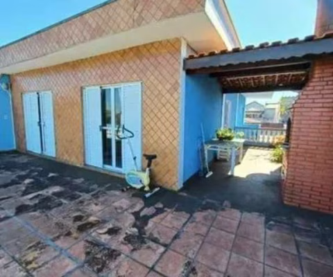 Casa à venda no Jardim Maringá com 400m² 4 dormitórios 5 banheiros 6 vagas