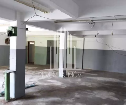 Prédio Comercial e Residencial à Venda em São Paulo-SP, Bairro São João Clímaco  5 Quartos, 1 Suíte, 6 Banheiros  638m²  2 Vagas