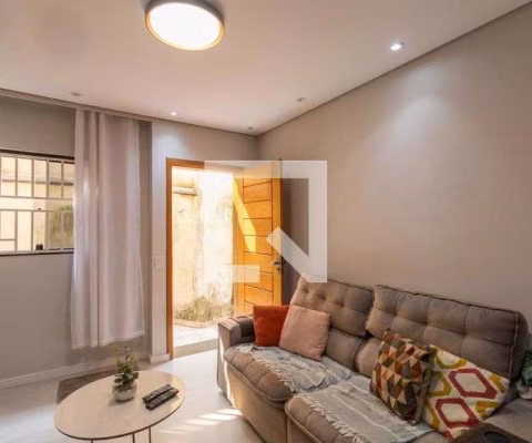 Casa à Venda - Vila Jacuí, 2 Quartos,  70 m2