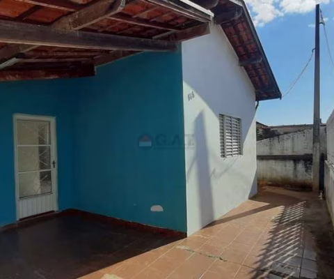 CASA À VENDA NO CENTRO - IPERÓ/SP