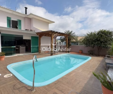 Casa com piscina e 4 dormitórios - Altos de Biguaçu