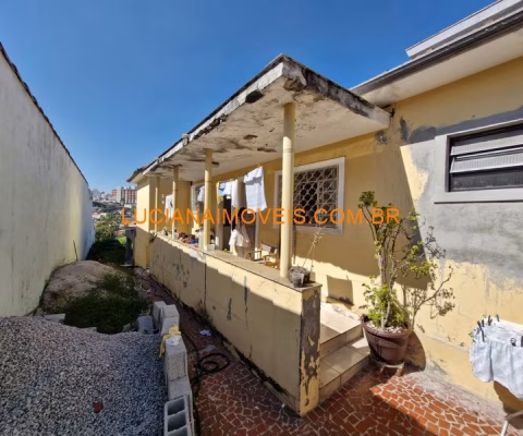 TERRENO DE 450 M² COM 2 CASAS NA VILA ANGLO