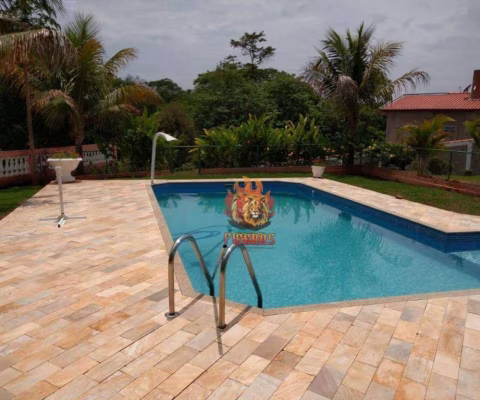 Chácara com 3 dormitórios à venda, 4600 m² por R$ 1.200.000,00 - Chácara dos Pinhais - Boituva/SP