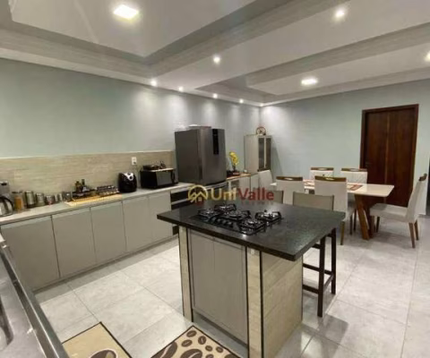 Casa com 3 dormitórios à venda, 215 m² por R$ 640.000 - Parque São Cristóvão - Taubaté/SP