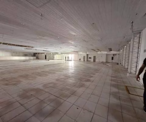 Galpão de 2.145m² no Centro de Fortaleza - Localização Estratégica