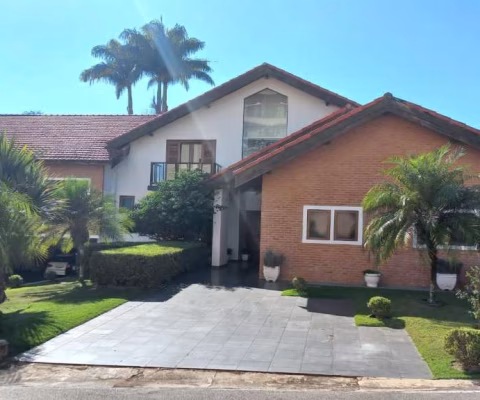 Excelente Casa no Condomínio Bosque de São Bento I  com 720m².