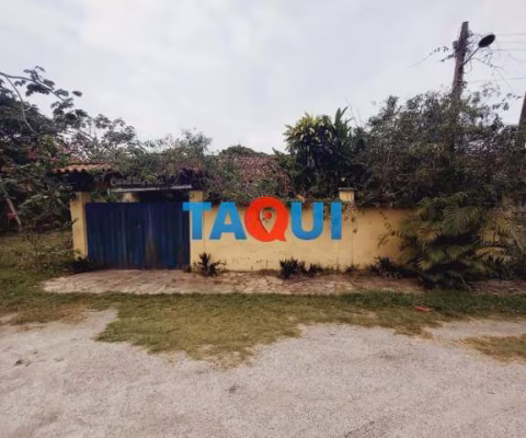 Casa à venda próximo à praia do Peró, Pq Balneário São Francisco, CABO FRIO - RJ