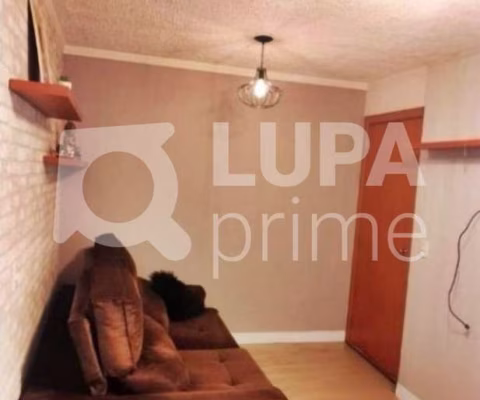 APARTAMENTO COM 2 QUARTOS E 1 VAGA DE GARAGEM À VENDA EM GUARULHOS