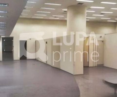 PRÉDIO COMERCIAL COM 603M² DE ÁREA CONSTRUÍDA À VENDA NA REPÚBLICA