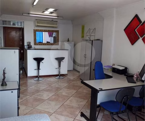 Salas à venda em Centro - SP