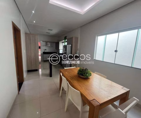 Casa à venda, 3 quartos, 3 suítes, 2 vagas, Alto Umuarama - Uberlândia/MG