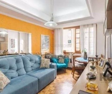 Apartamento no Centro de 2 dormitórios reformado