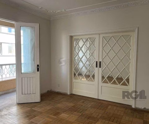Apartamento na Independência com 176m² de 3 dormitórios e vaga DESOCUPADO