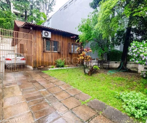 Casa para Venda - 110m², 2 dormitórios, 4 vagas - Mont Serrat