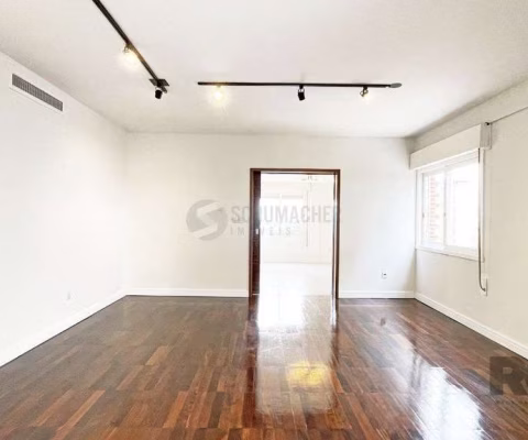 Apartamento localizado no bairro Floresta em Porto Alegre/RS.