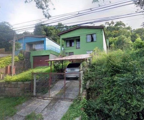 Casa 280m² - 5 dormitórios, 4 banheiros, 2 vagas no bairro Cascata