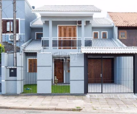 Casa para Venda - 247m², 3 dormitórios, sendo 1 suites, 4 vagas - Vila Nova