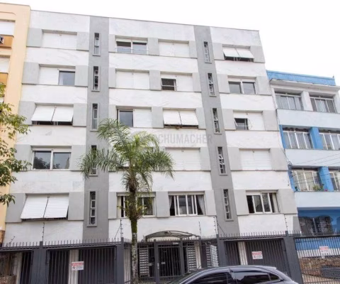 Apartamento reformado,  2 quartos, elevador - Centro Histórico