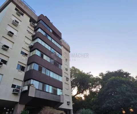 Apartamento 3 dormitórios, 1 suíte, 2 vagas  Bairro Azenha, com 83 m2 privativos