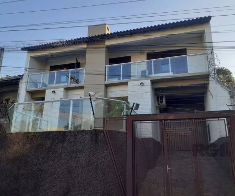 Casa 3 Dormitório(s) Bairro Medianeira