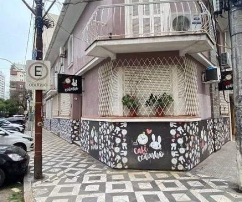 CASA A VENDA, AMPLA NA COMENDADOR BATISTA!