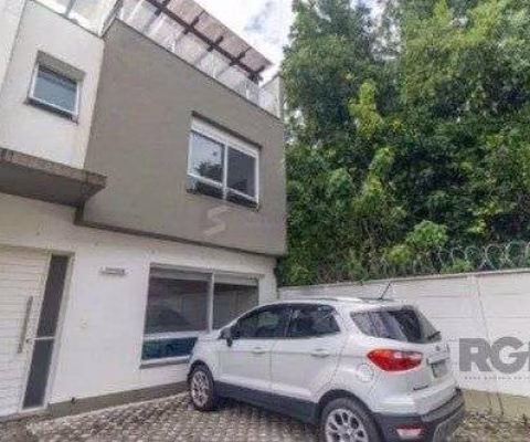 Casa em Condomínio em Glória