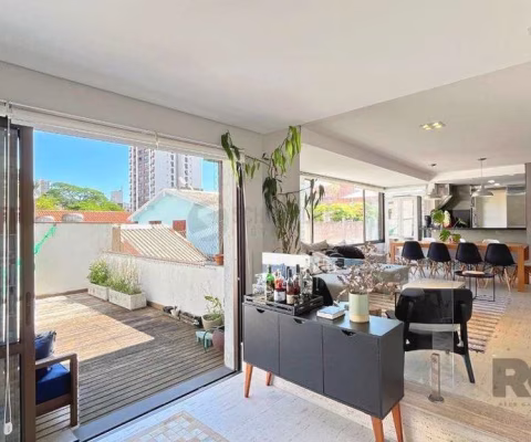 VENDA  DE APARTAMENTO GARDEN DE 3 QUARTOS COM SUITE E 2 VAGAS DE 158m²  - MENINO DEUS