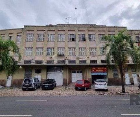 Edifício Comercial em Floresta