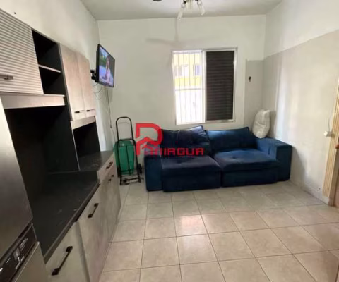 Kitnet com 1 quarto, forte, Praia Grande - R$ 195 mil, Cod: 7148