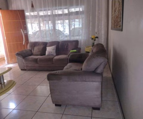 Sobrado com Tres Dormitorios com mais duas casas independentes