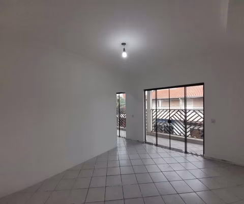 Sala Comercial no Bairro CENTRO - Condominio Galeria Munhoz na cidade de  Agudos;